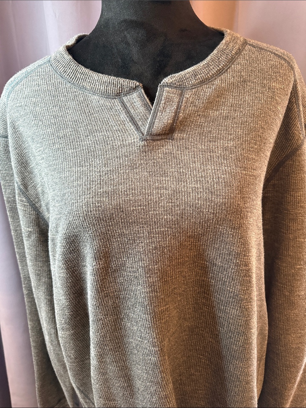 Men's Grey Knit Tommy Bahama Notch-Neck Sweater. Perfect Condition!